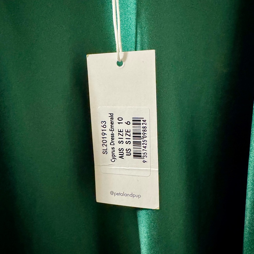 NWT Petal and Pup CYPRUS DRESS - EMERALD, size 6 - Picture 5 of 5